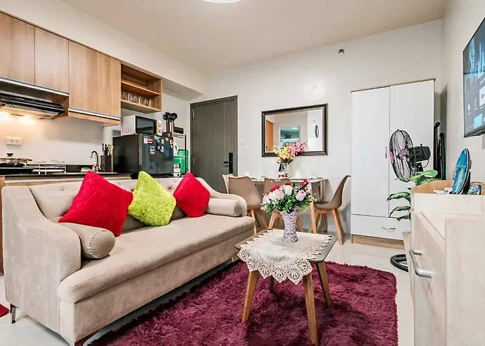Paradise In Pinas Apartment