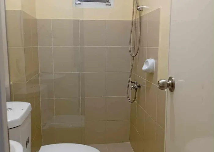 Paradise In Pinas * Manila