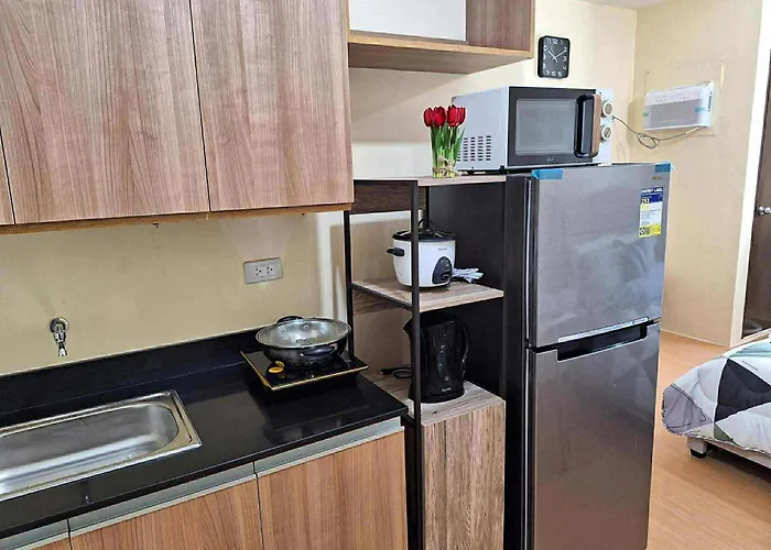 Apartment Paradise In Pinas Manila